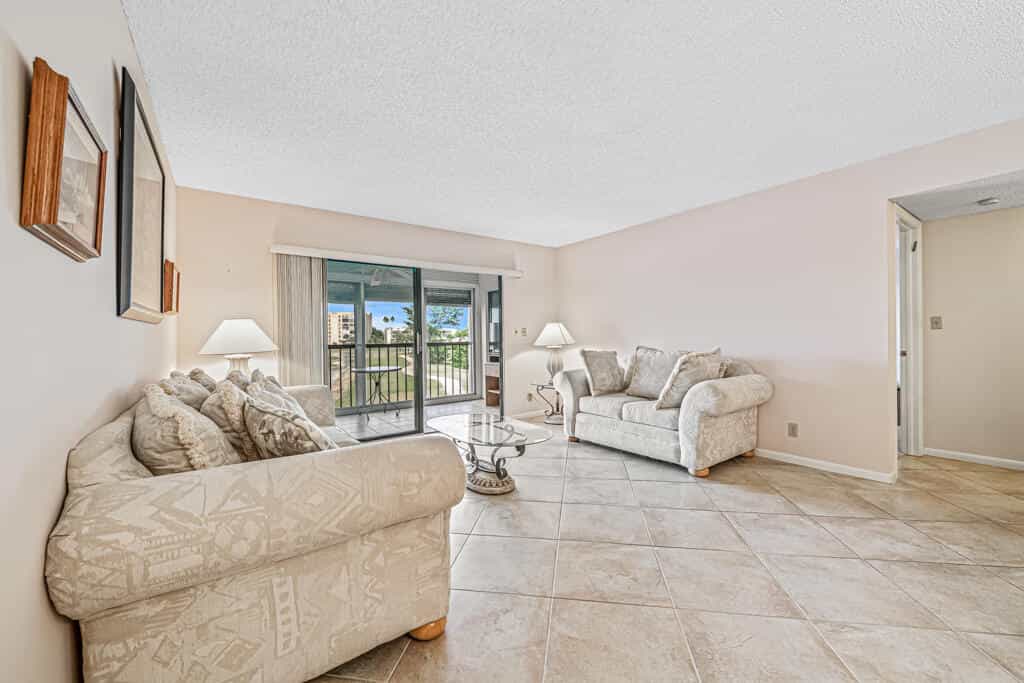 Condominium in Delray Beach, Florida 11657727