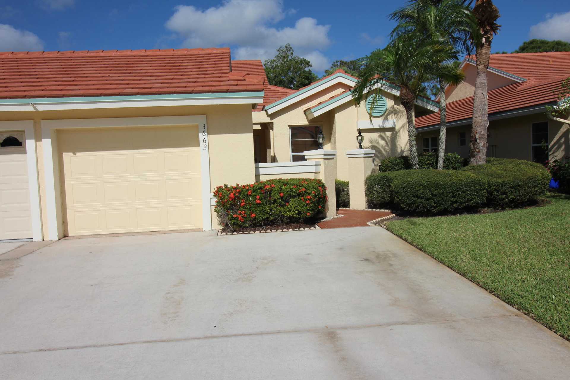 Rumah di Kota Palm, Florida 11657747