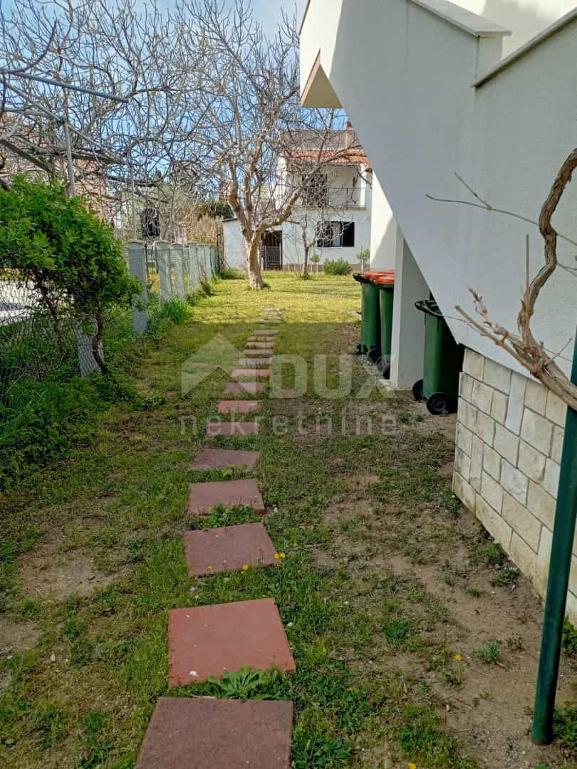 casa en Privlaka, Zadarska županija 11657872