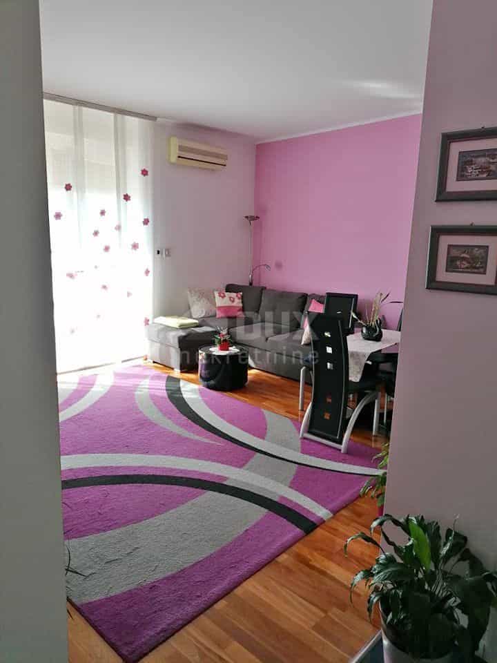 Condominium in Rijeka, Primorsko-Goranska Zupanija 11657878