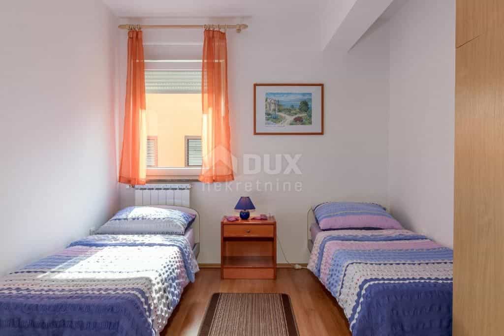 σπίτι σε Pula, Istarska županija 11657879