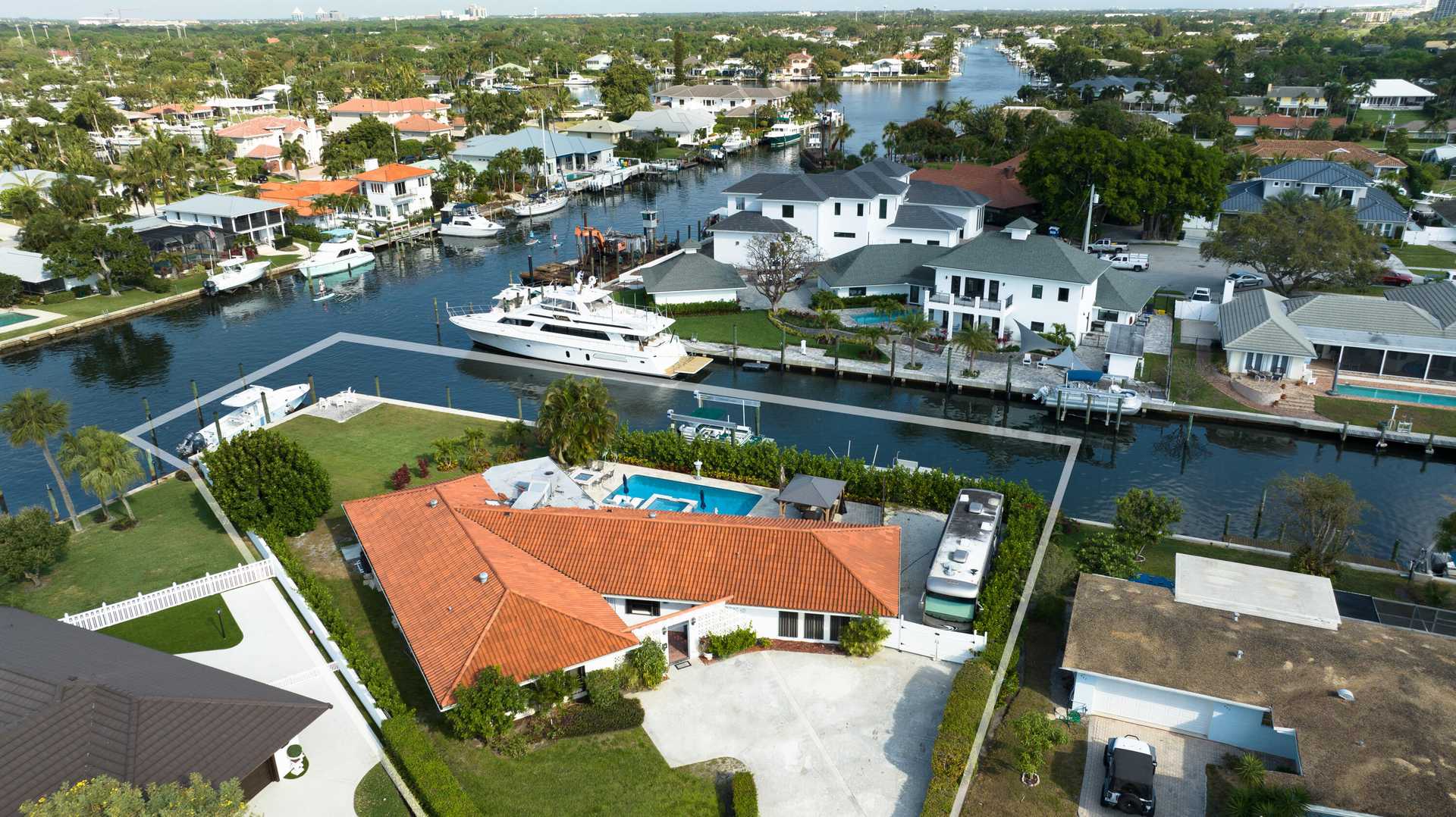 بيت في North Palm Beach, Florida 11658477