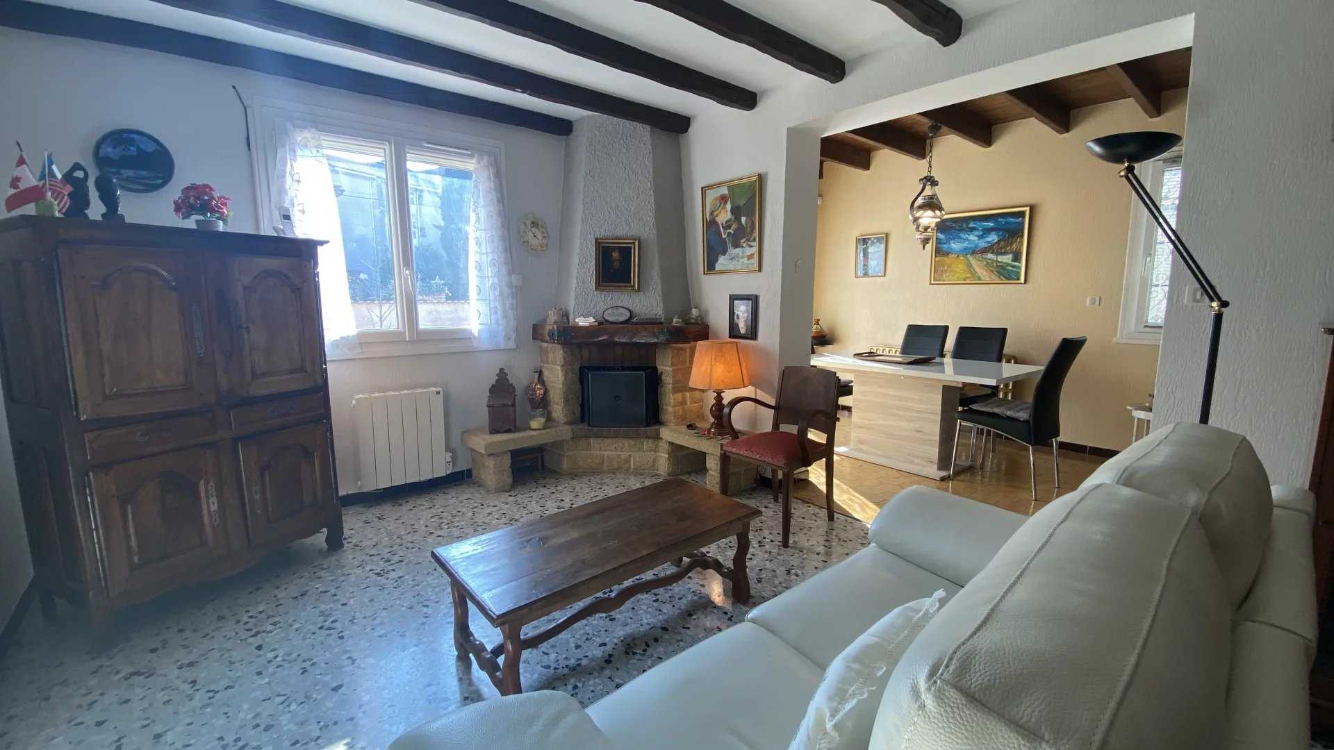 House in Montelimar, Auvergne-Rhone-Alpes 11658490