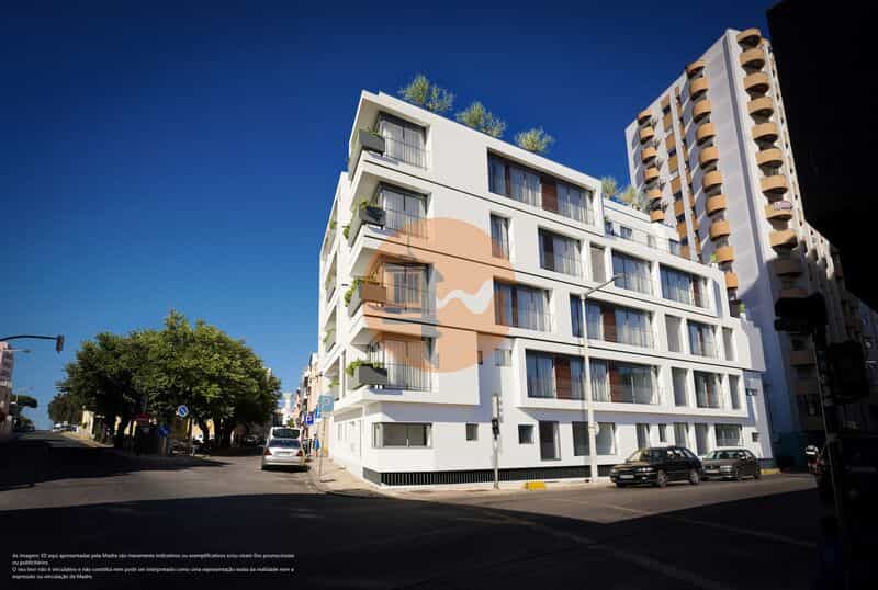 Condominium in Faro, Faro 11658595