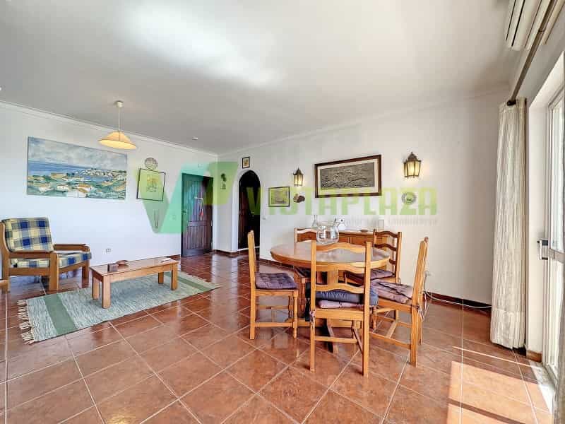 Condominium in Rocha, Faro 11659275