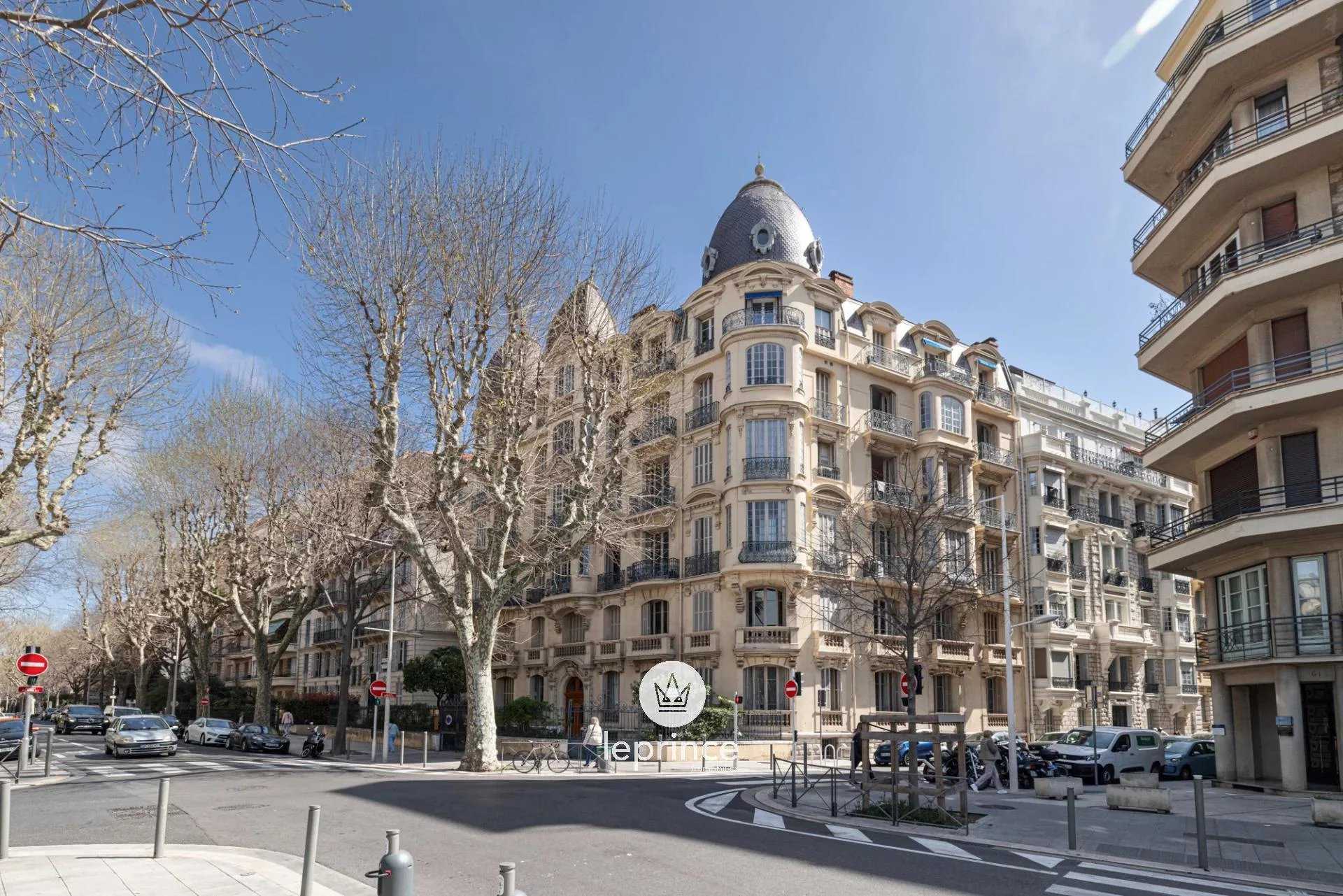 Condominium dans Nice, Alpes-Maritimes 11659857