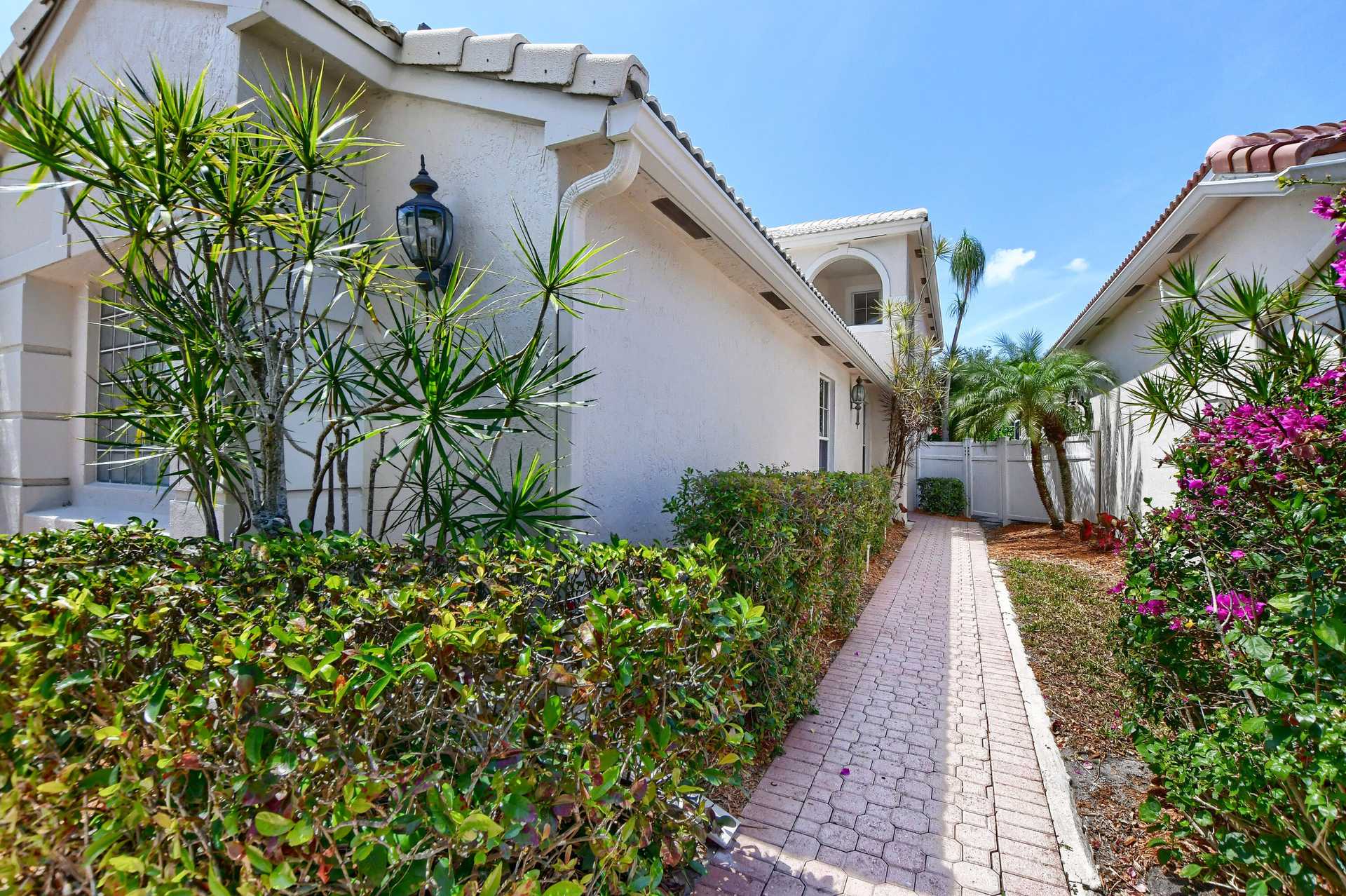 House in Boca Del Mar, Florida 11659872
