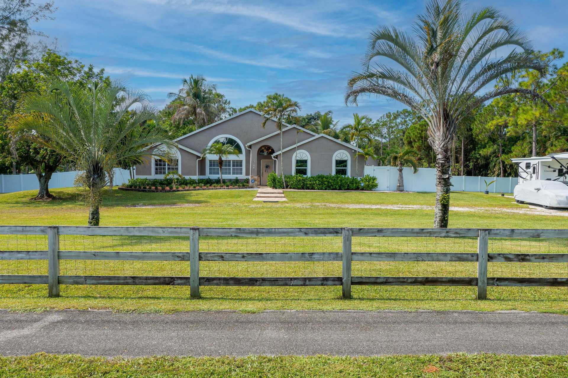Hus i The Acreage, Florida 11659893