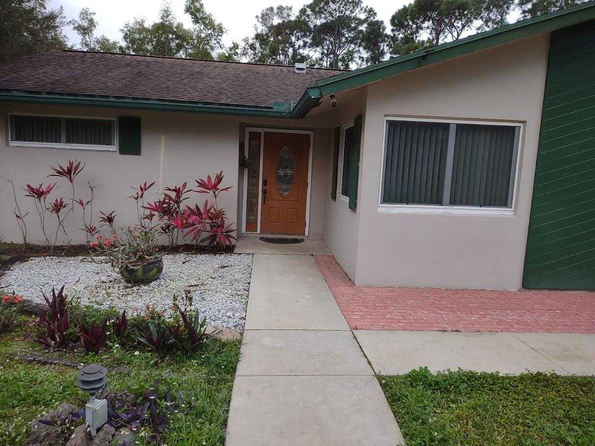 жилой дом в Гринакрес, Флорида 11659912