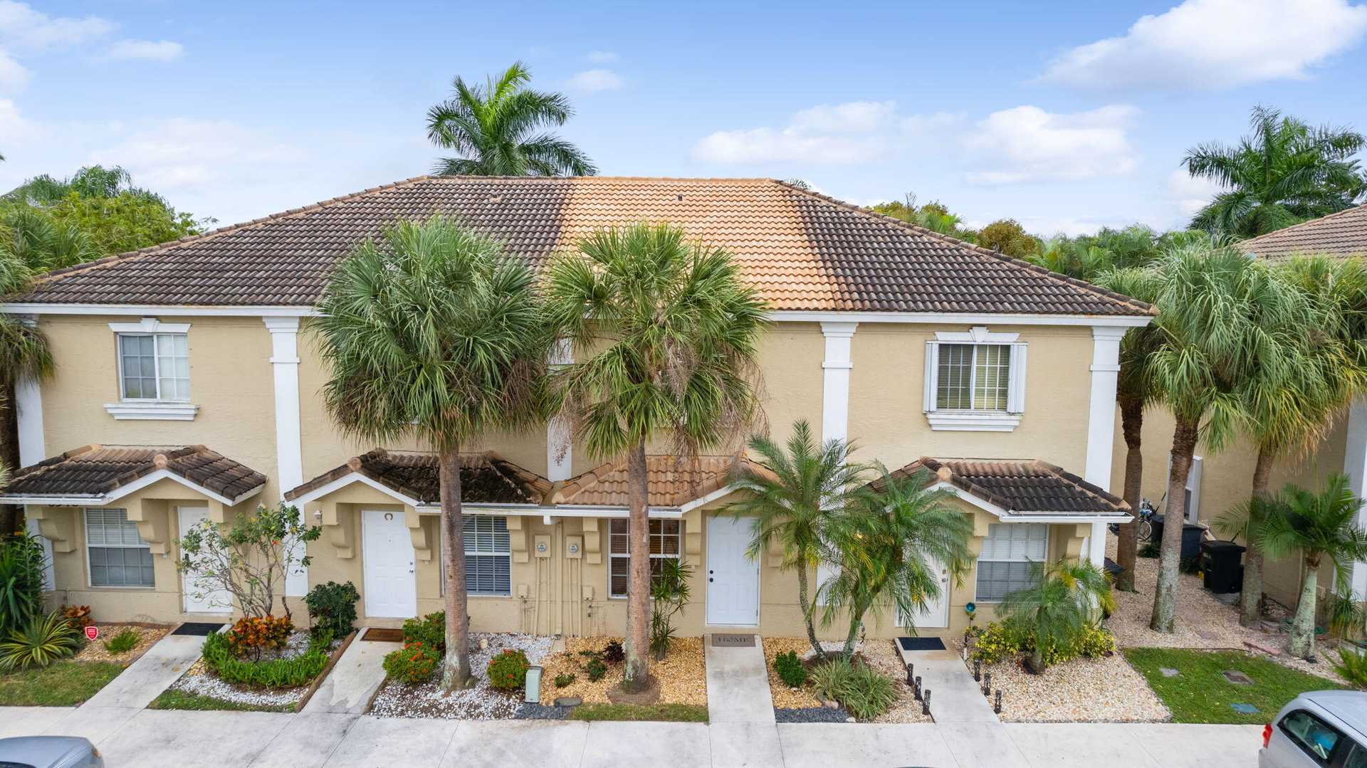 House in Aberdeen, Florida 11659921
