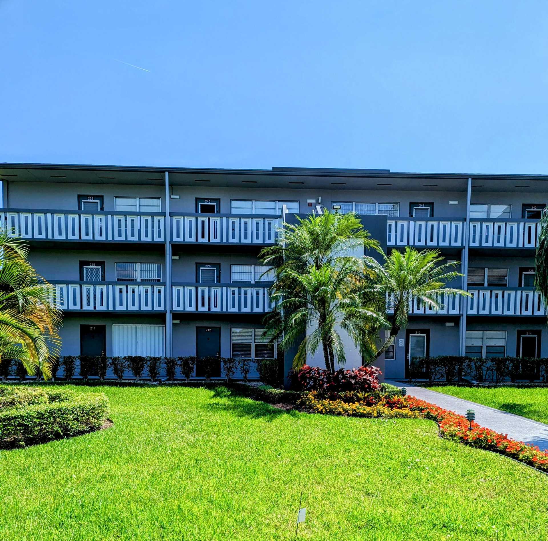 Condominium in Whisper Walk, Florida 11659923