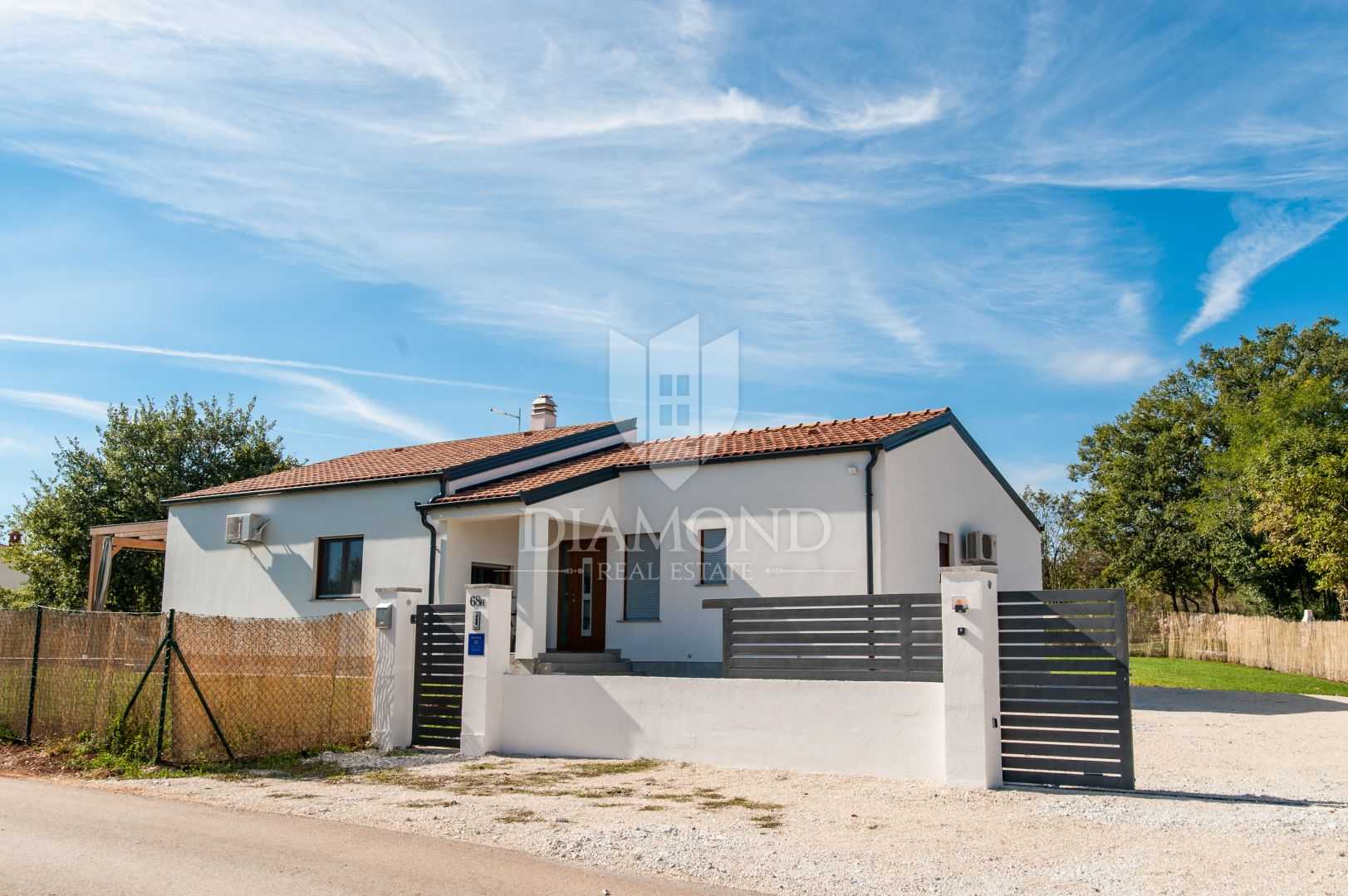 Rumah di Poreč, Istria County 11660454