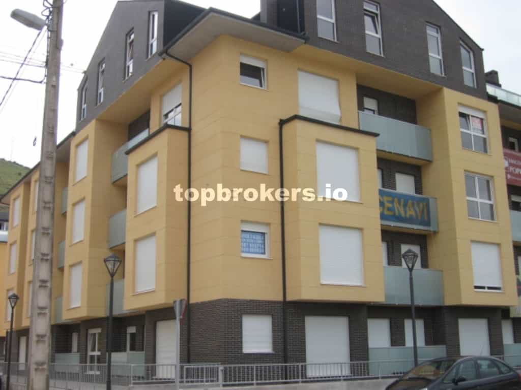 Condominium in Unquera, Cantabria 11660543