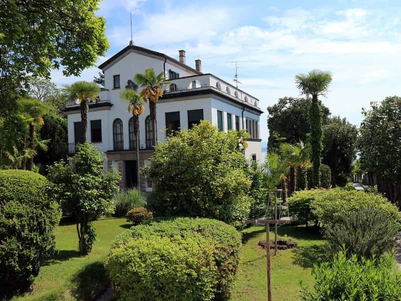 Hus i Lesa, Piemonte 11660993