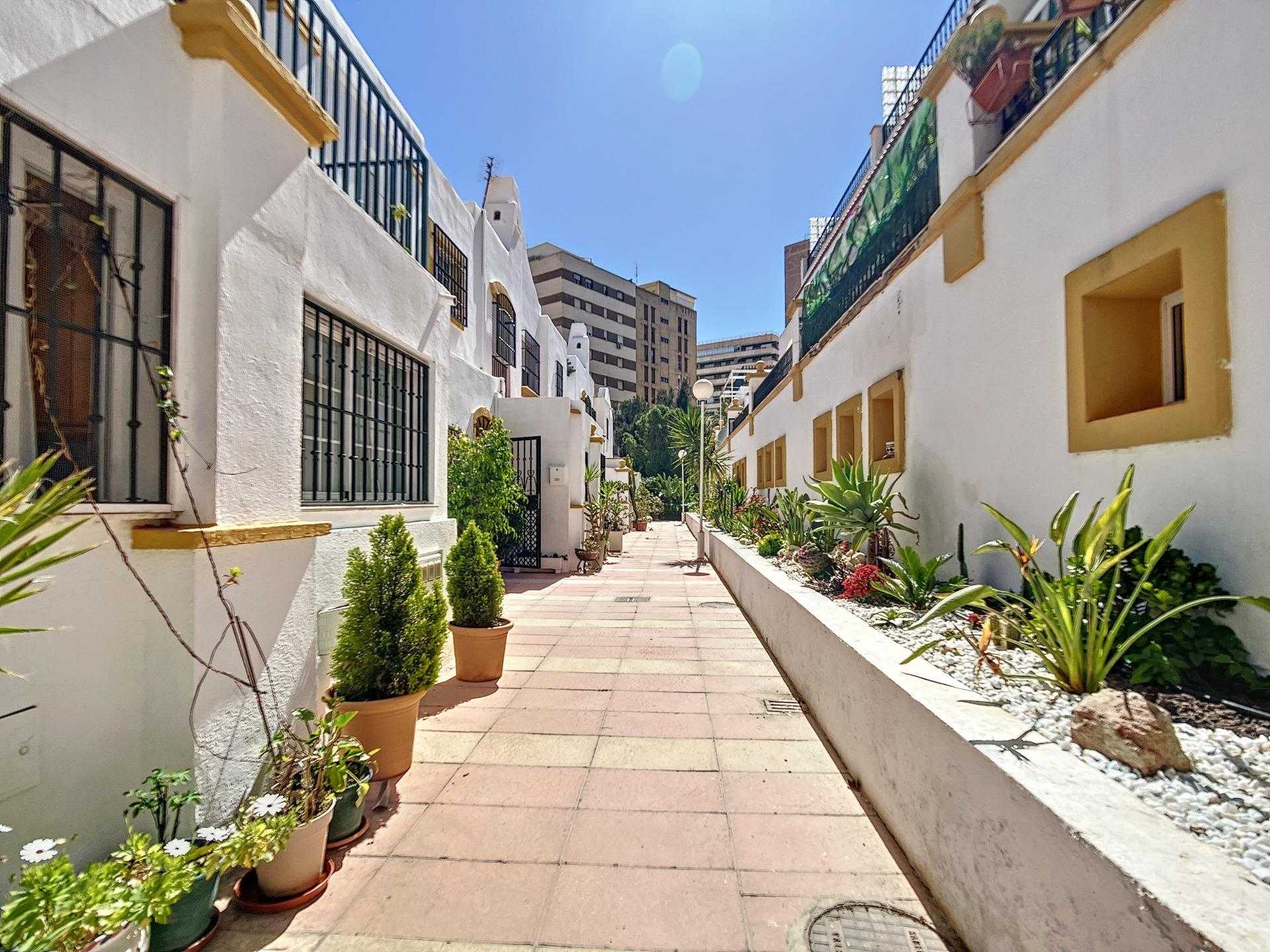 House in Aguadulce, Andalucía 11661096