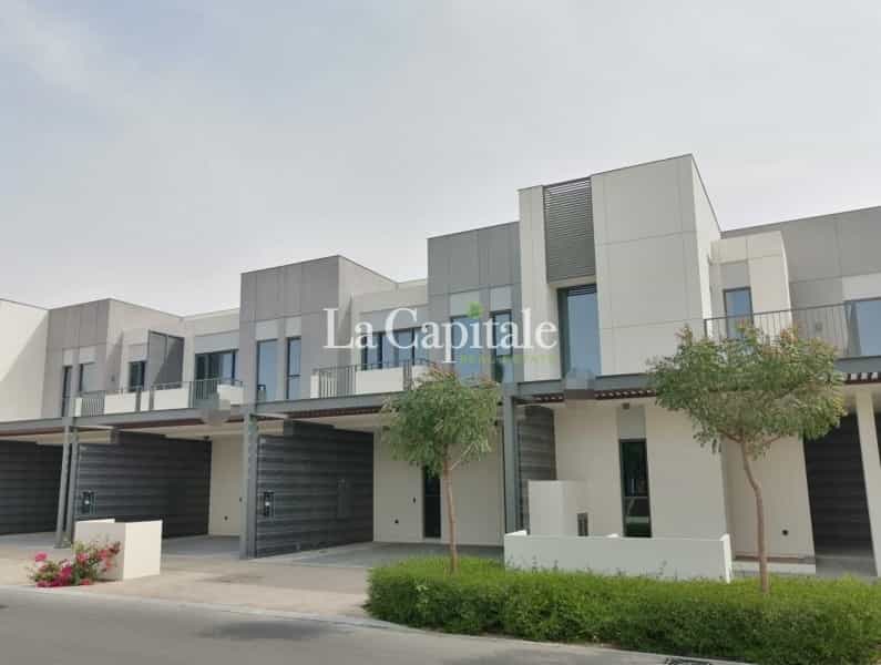 Huis in Dubai, Dubayy 11661170