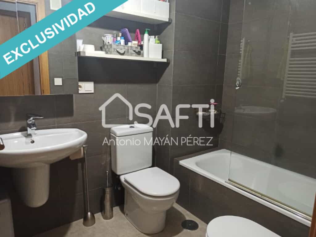 Condominium dans A Coruña, Galicia 11661451