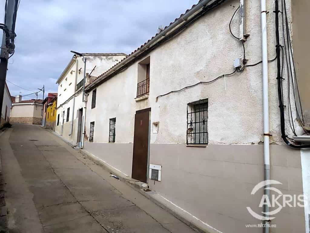 σπίτι σε Erustes, Castille-La Mancha 11661473