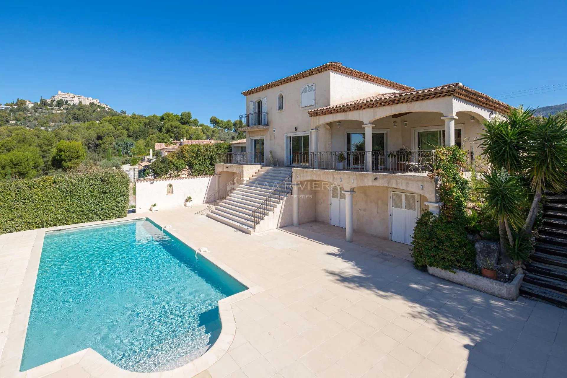 Talo sisään Carros, Provence-Alpes-Cote d'Azur 11661486