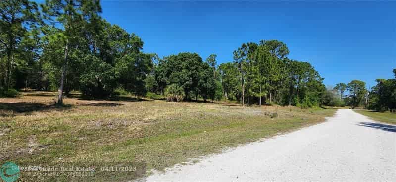 Land in Montura, Florida 11661514