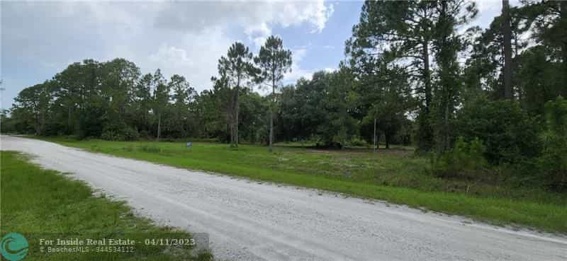 Land in Montura, Florida 11661514