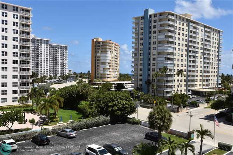 Condominium in Pompano Beach, Florida 11661516