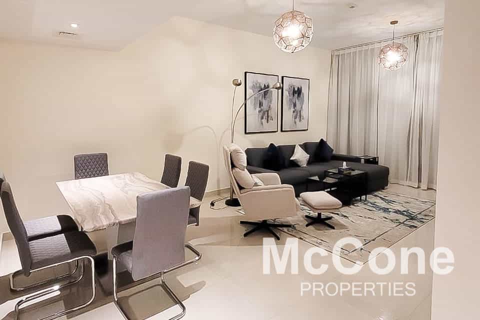 Condominium in Dubai, Dubayy 11662001