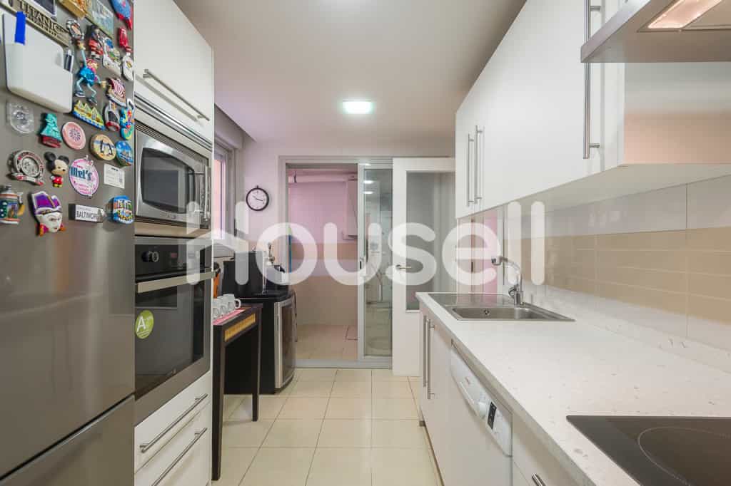 Condominium in Fuencarral, Madrid 11662305