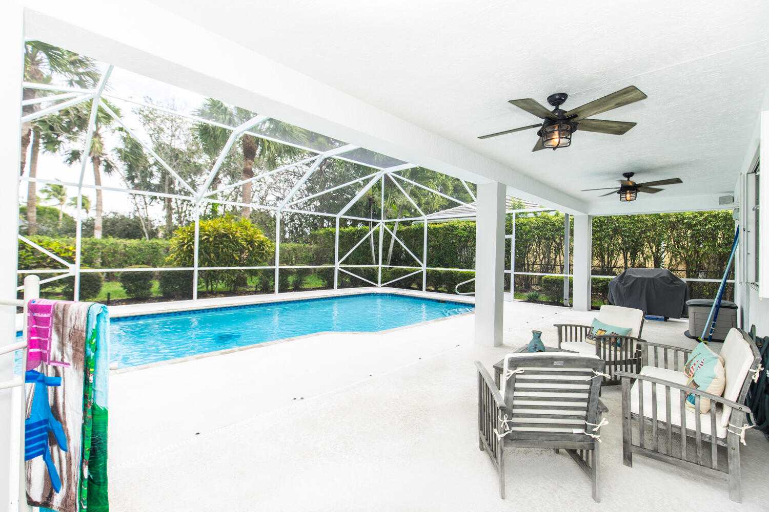 House in Palm Beach Gardens, Florida 11662321