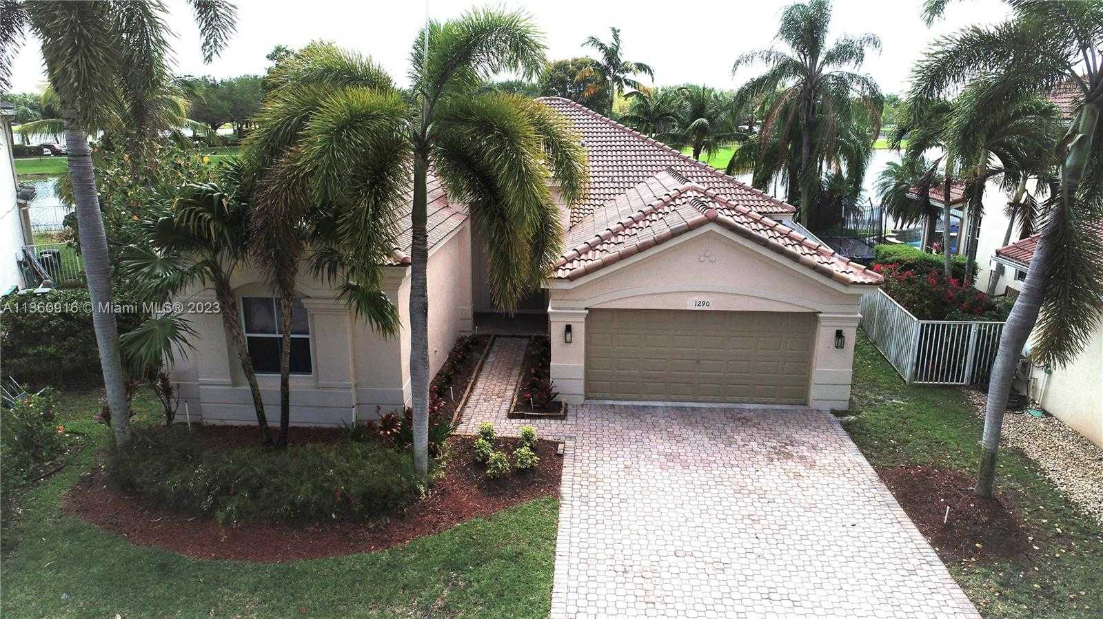 Rumah di Weston, Florida 11662348