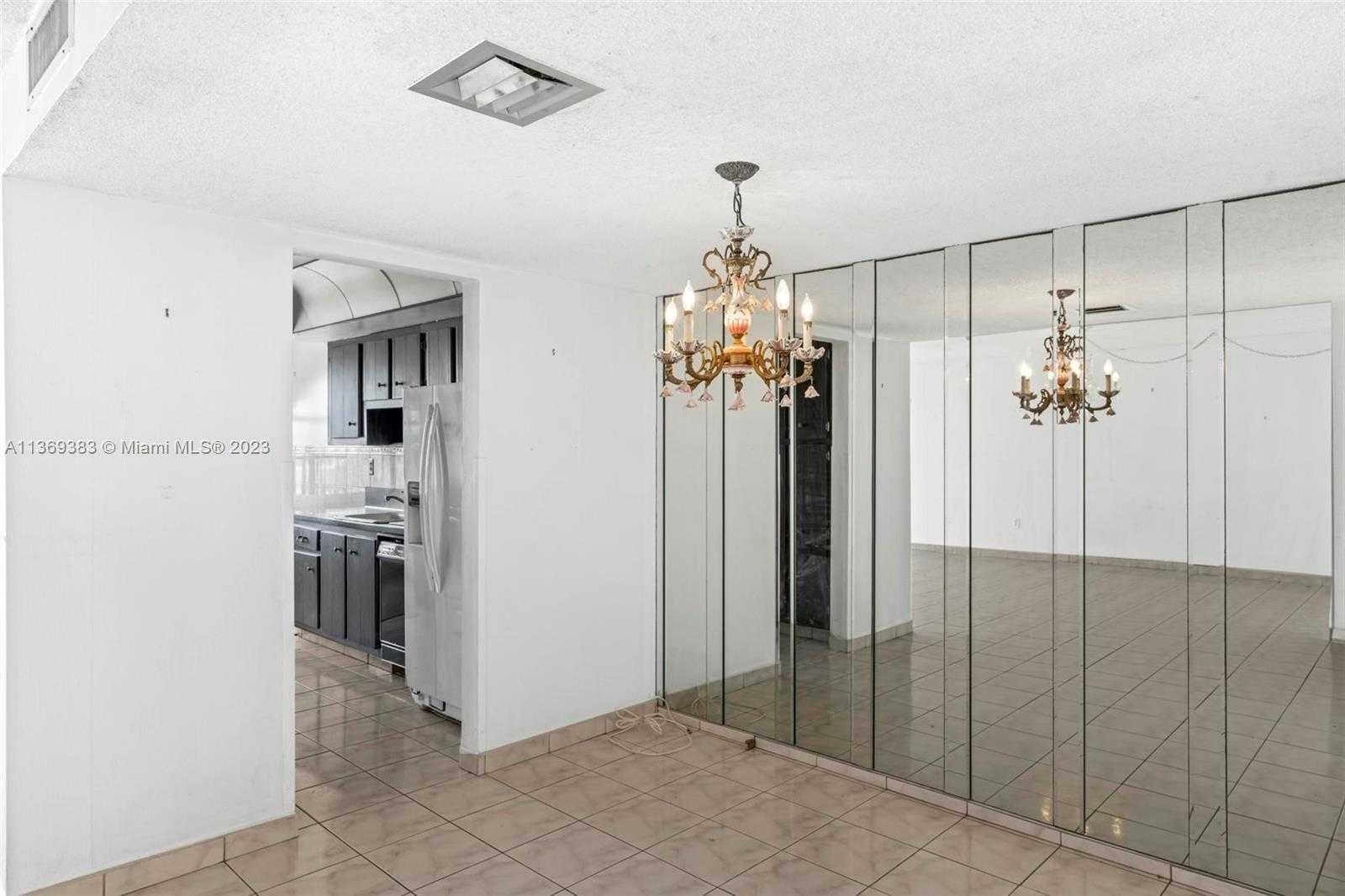 Condominium in Aventura, Florida 11662352