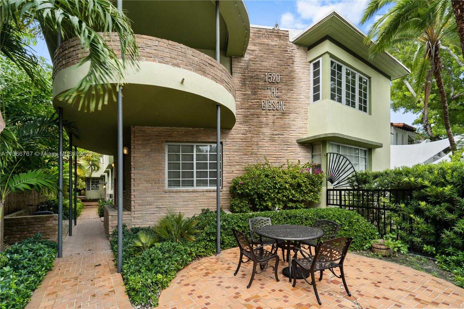 Condominium in Miami Beach, Florida 11662353