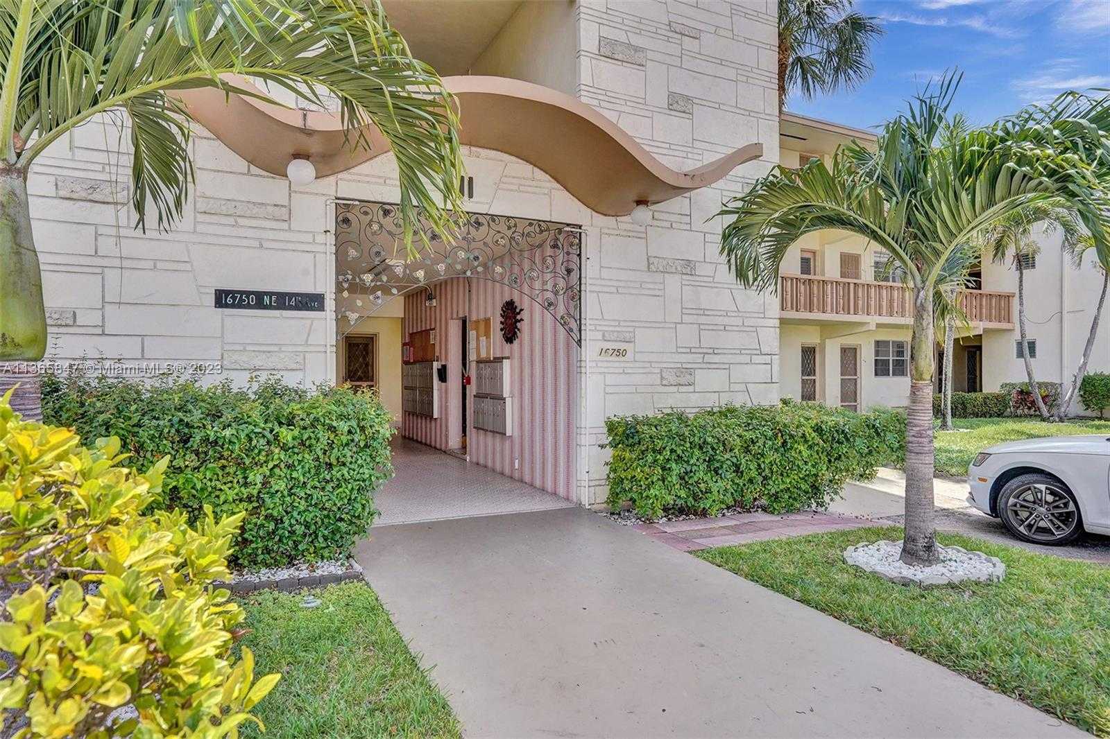 Eigentumswohnung im Miami, Florida 11662360