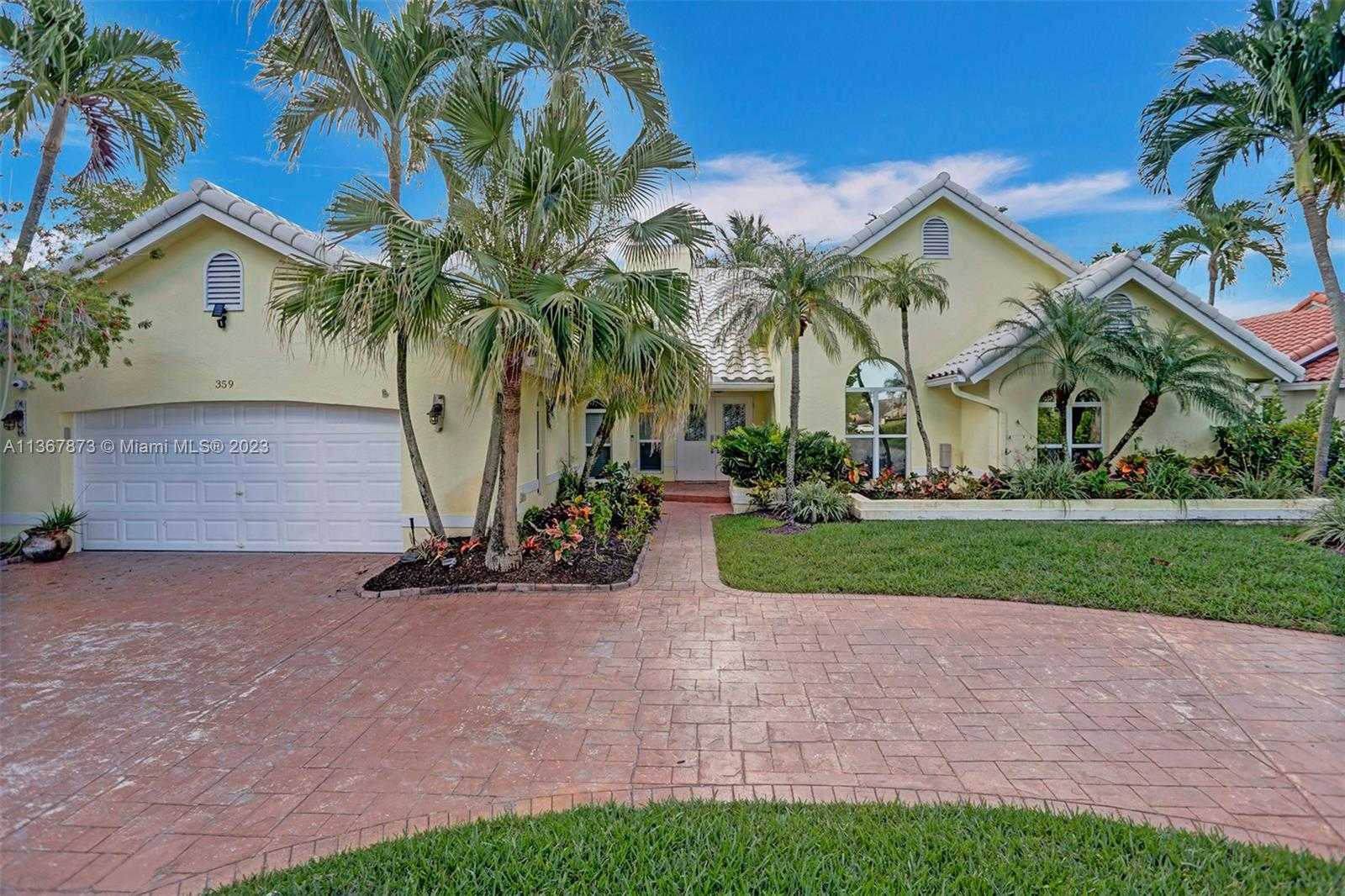 жилой дом в Coral Springs, Florida 11662371