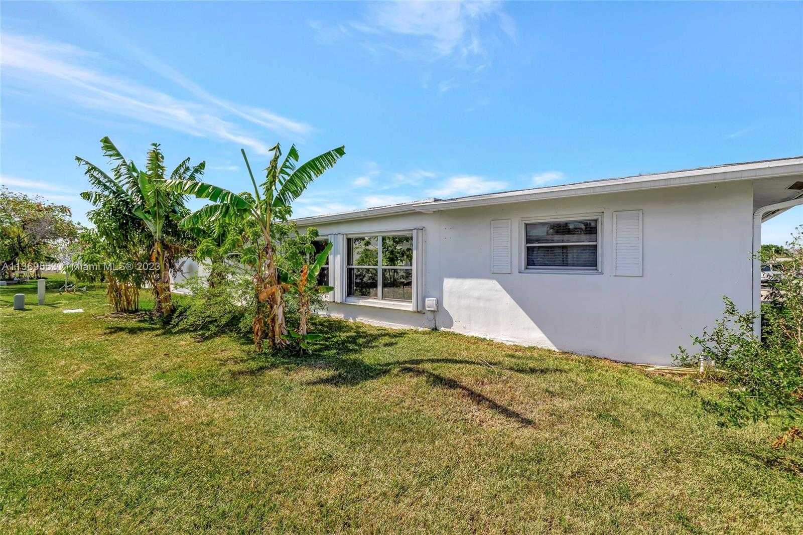 House in Margate, Florida 11662372