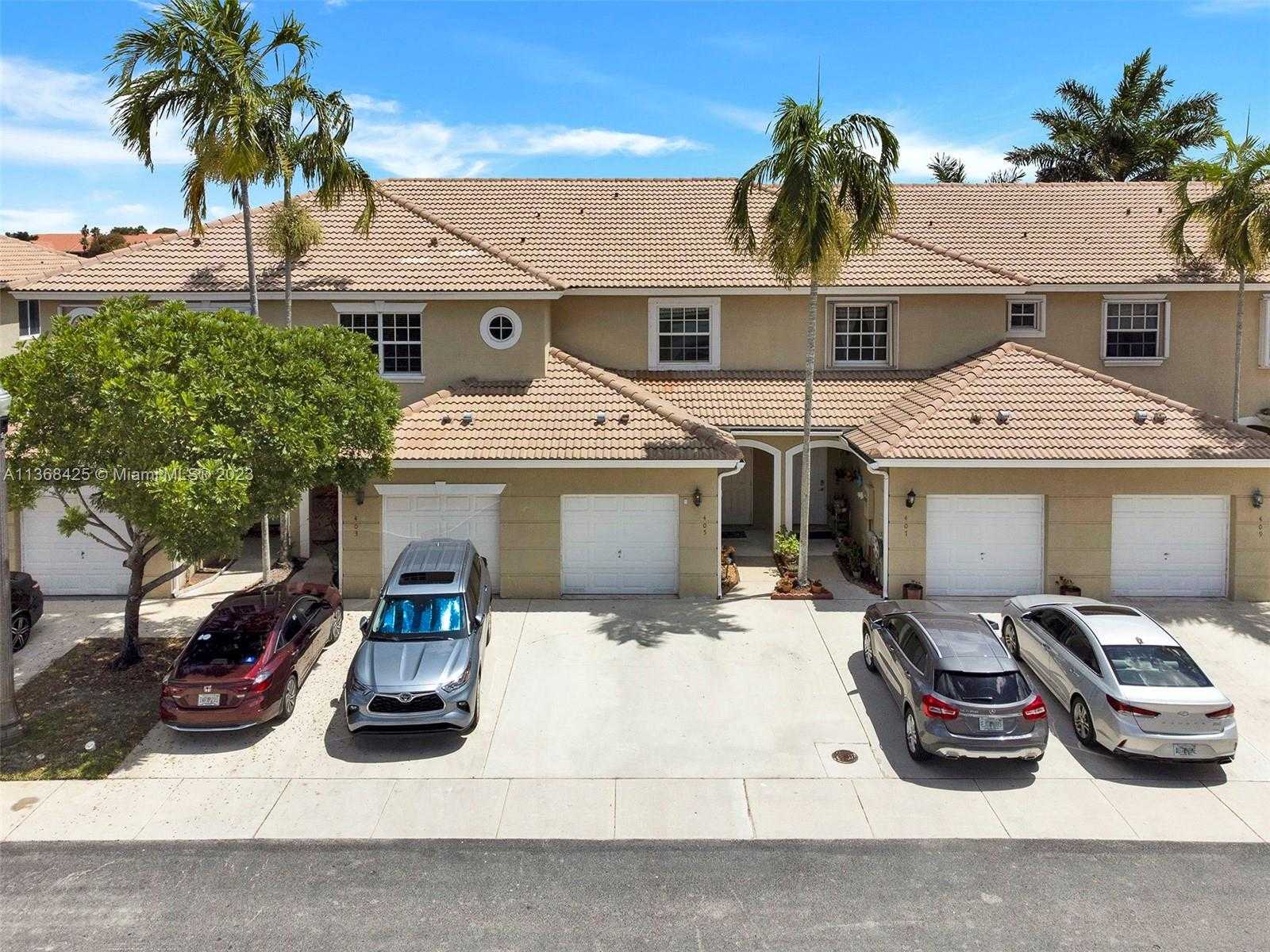 Haus im Pembroke Pines, Florida 11662382