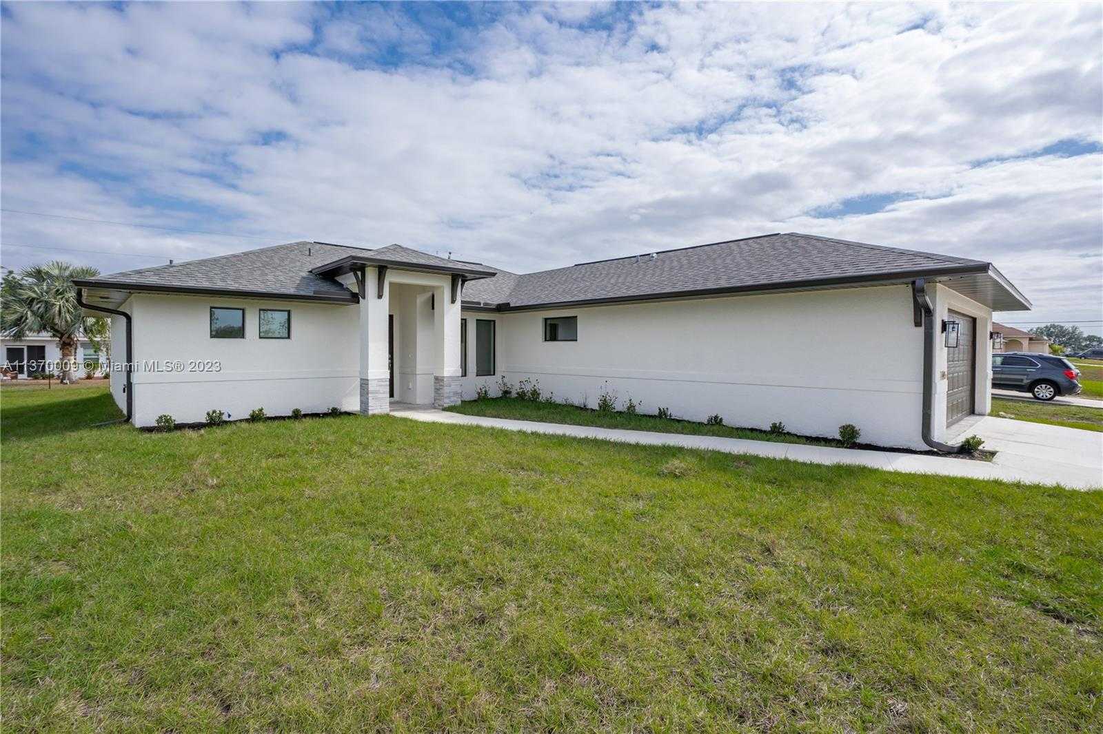 Huis in Cape Coral, Florida 11662390