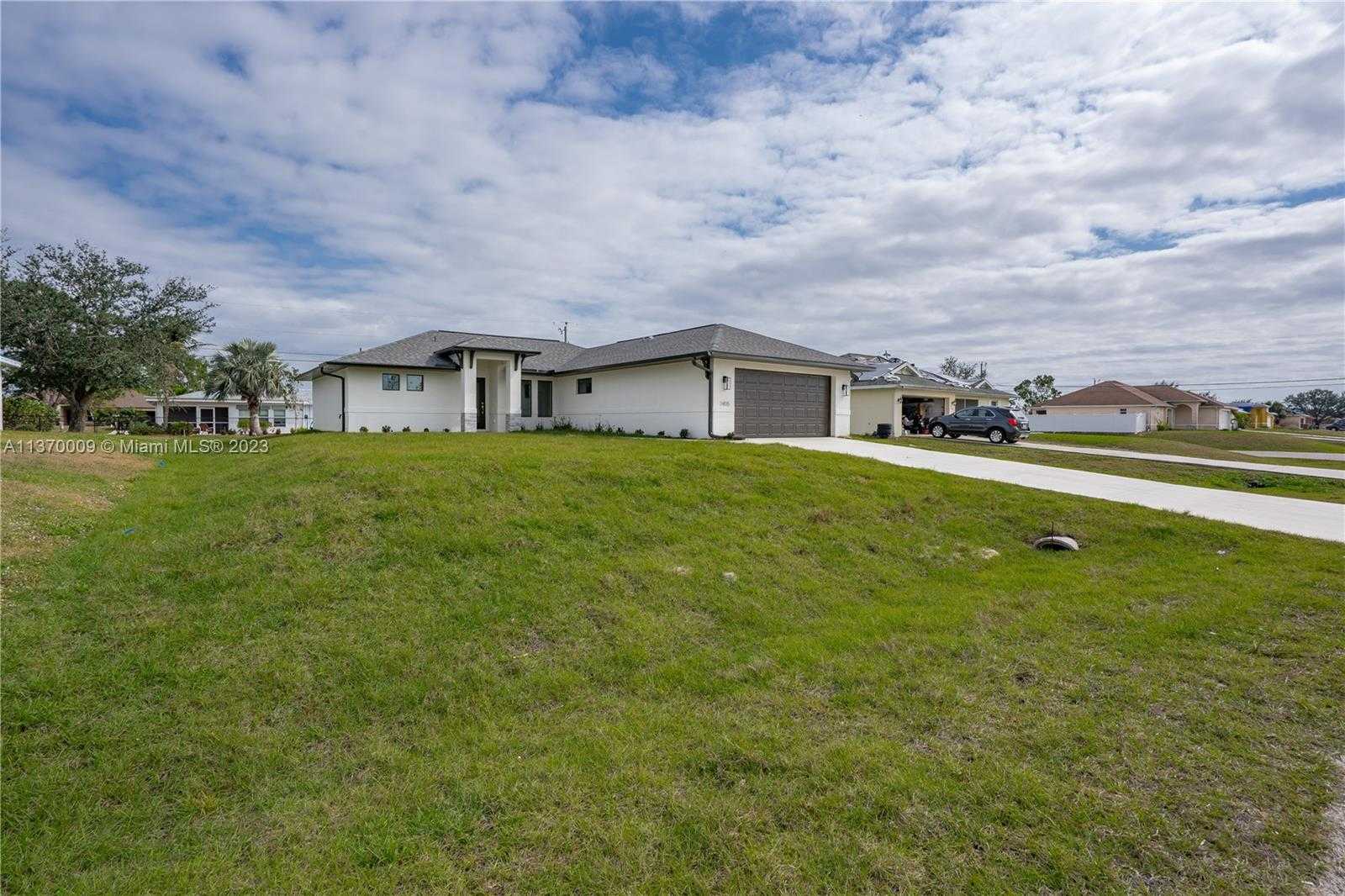 Huis in Cape Coral, Florida 11662390