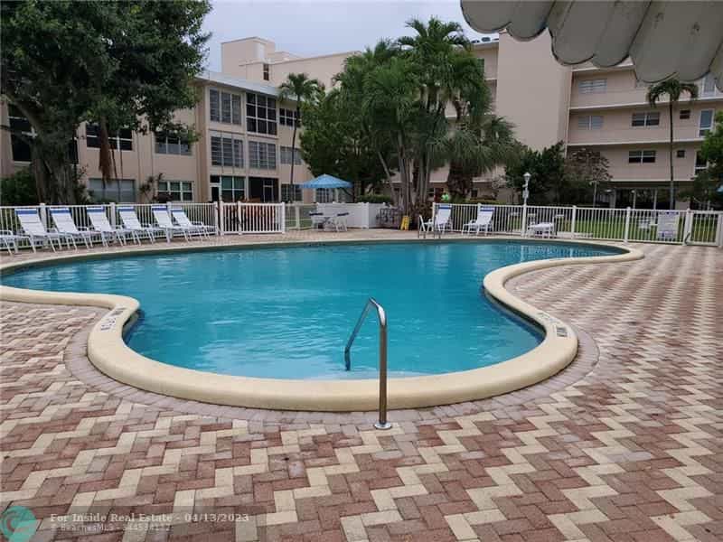 Condominium in Pompano-eilanden, Florida 11662404