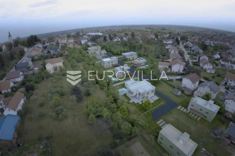 Land in Vrbovec, Zagrebacka Zupanija 11662551