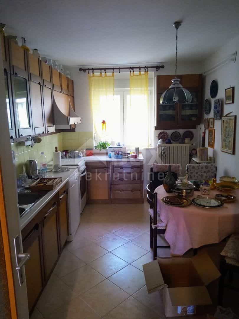 Квартира в Туран, Приморсько-Горанська жупанія 11662644