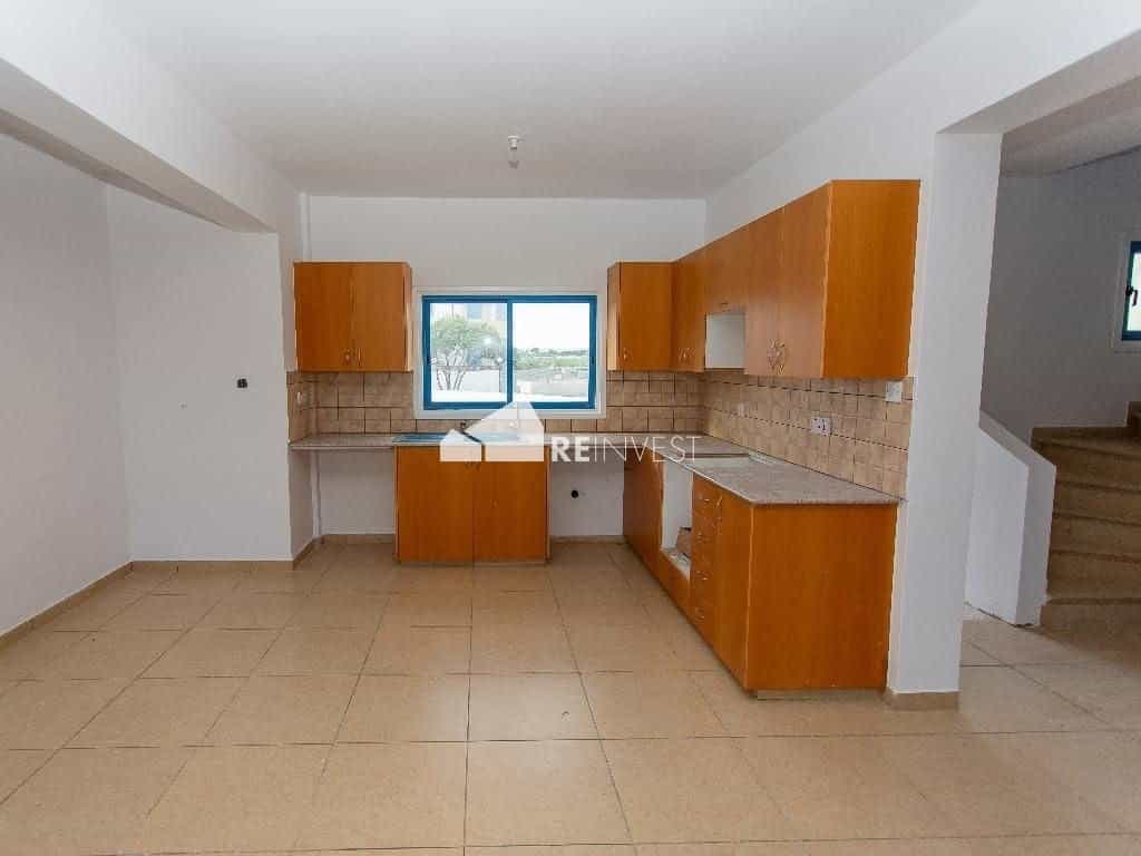House in Perivolia, Larnaka 11662785