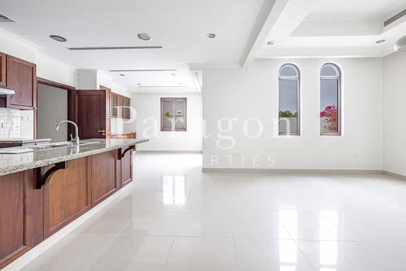 House in Dubai, Dubayy 11662816