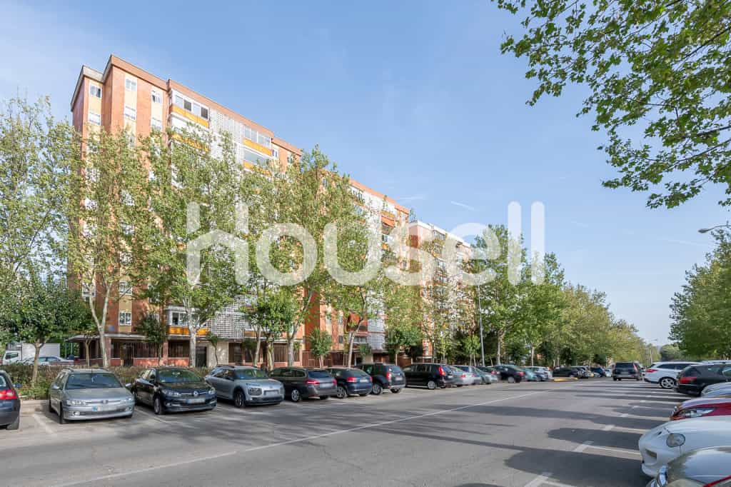 Condominium in Fuenlabrada, Comunidad de Madrid 11663066