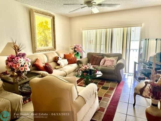 Condomínio no Hillsboro Pines, Flórida 11663087