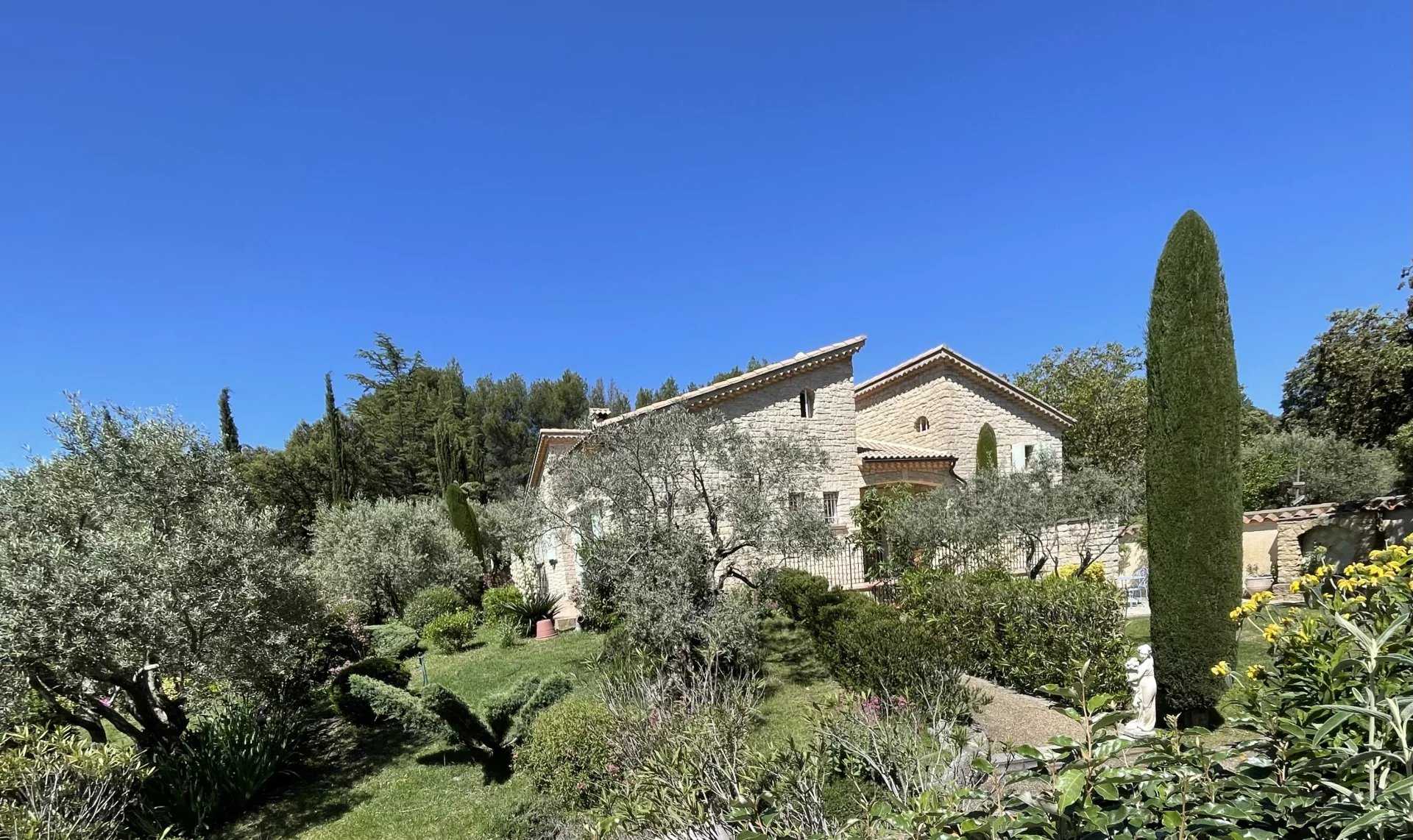 Hus i Bedoin, Provence-Alpes-Cote d'Azur 11663155