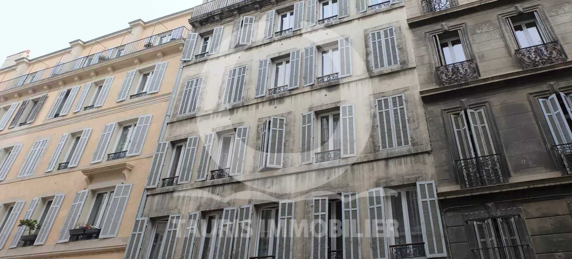 Eigentumswohnung im Marseille, Provence-Alpes-Côte d'Azur 11663165