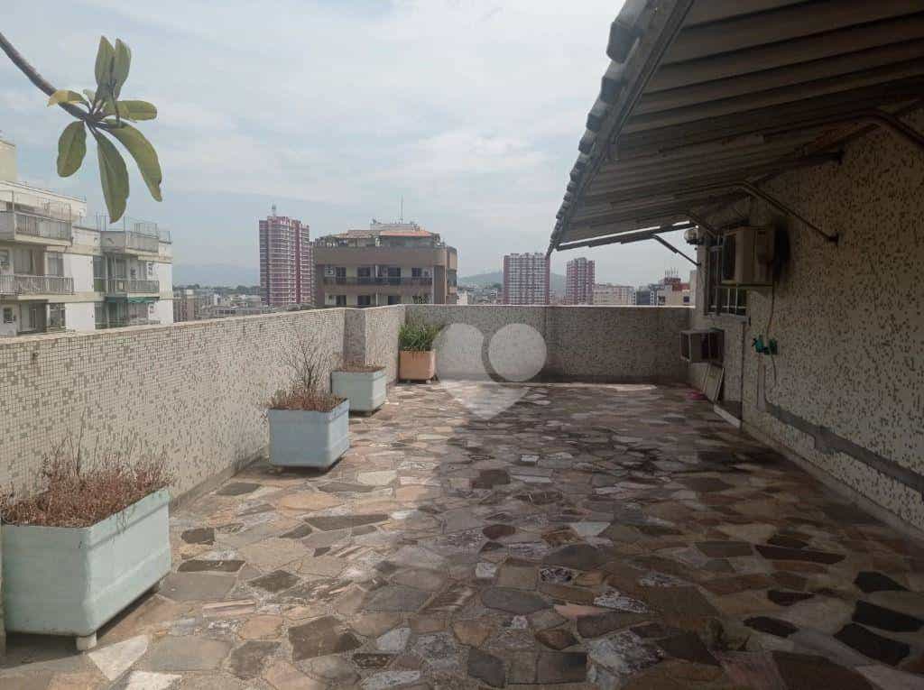 Condominium in Meier, Rio de Janeiro 11663470