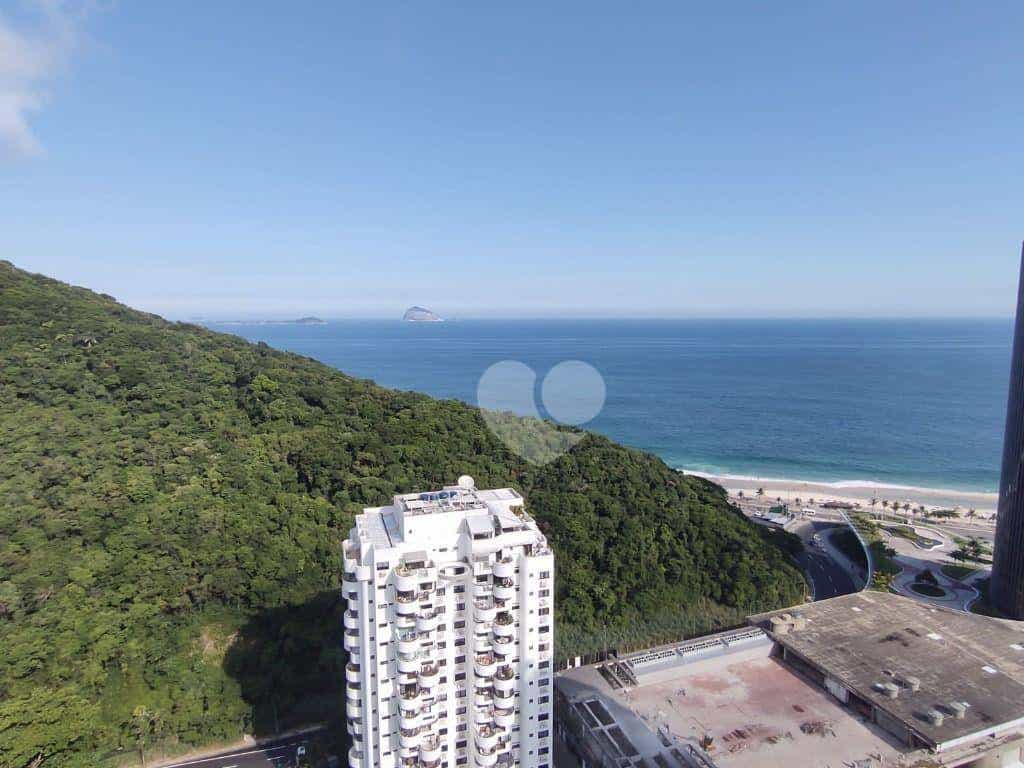 Condominium in Rocinha, Rio de Janeiro 11663505