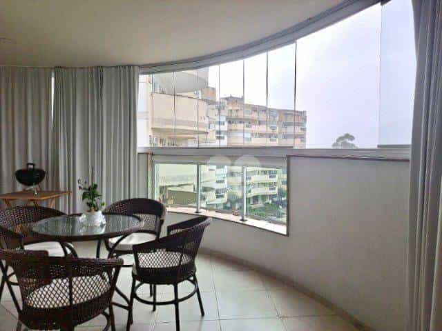 Condominium dans Parc Anchieta, Rio de Janeiro 11664264
